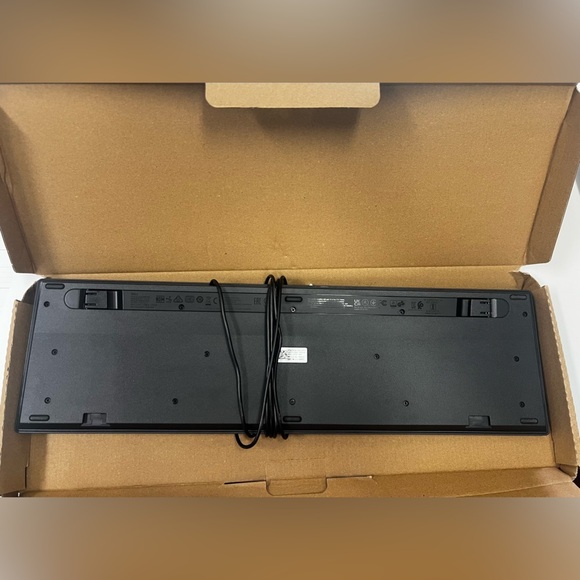 NIB Dell KB216 USB Keyboard - Black - Picture 4 of 5